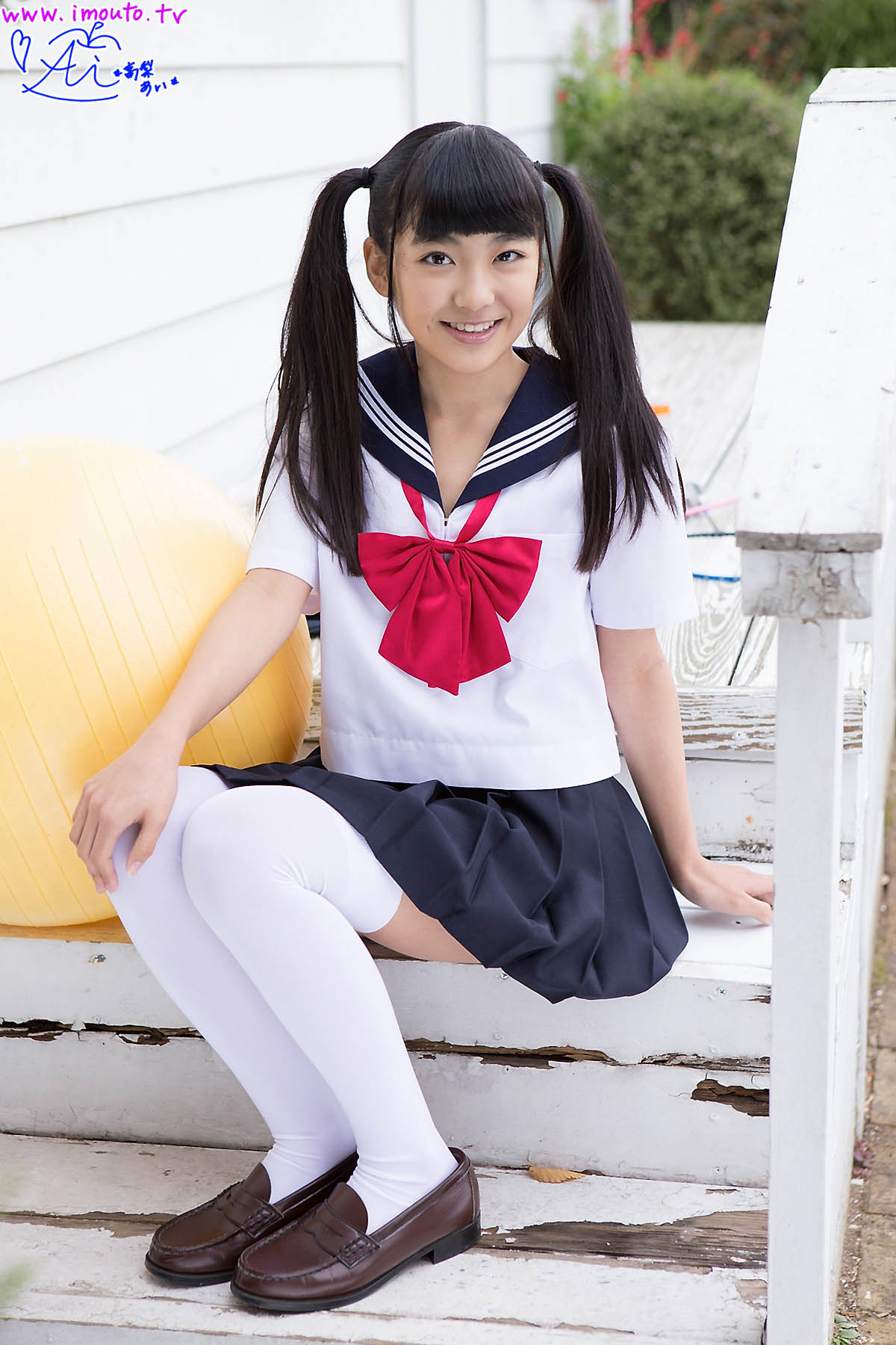 kneehigh2_takanashi_a02_007.jpg