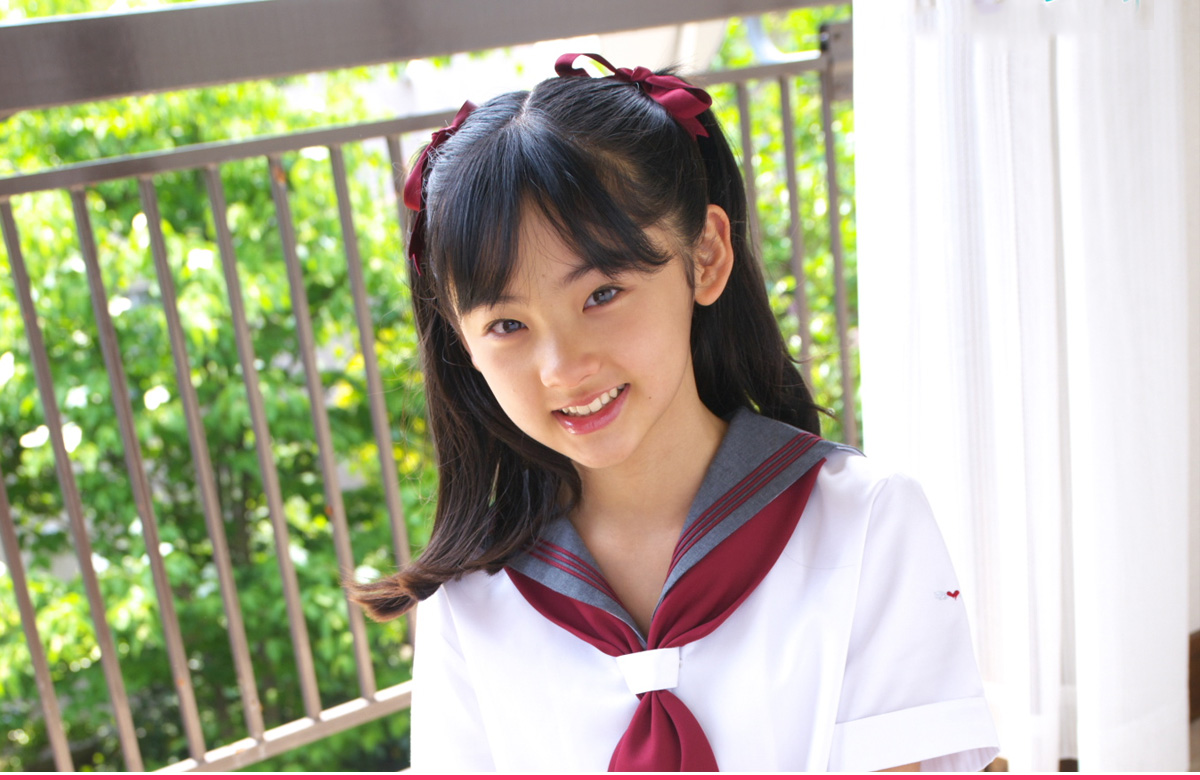 Miho Kaneko - 金子美穂.jpg