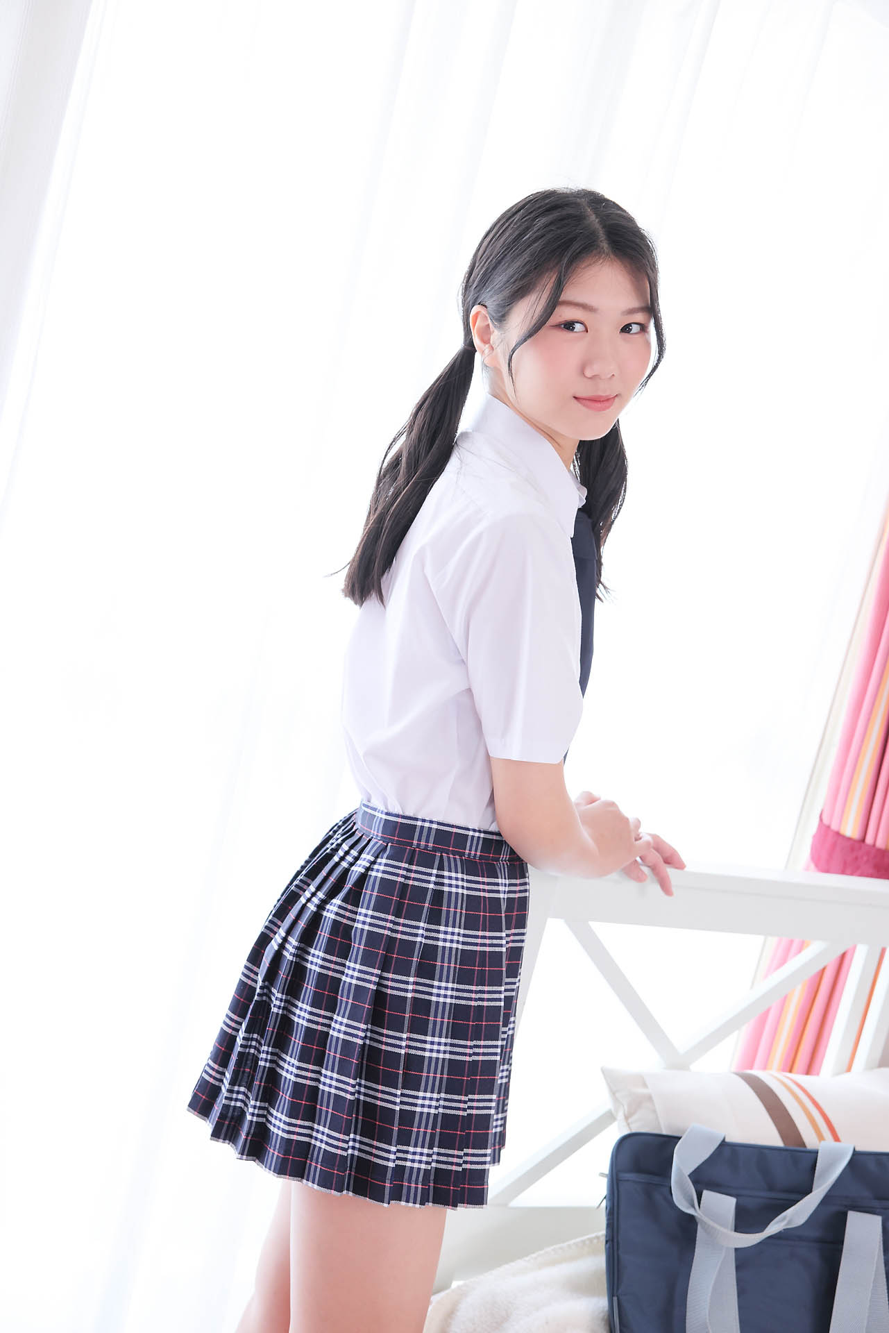 p_mio-h4_01_003.jpg