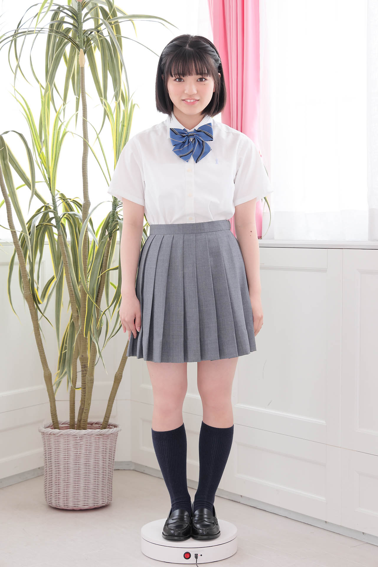 p_hinako12_01_001.jpg