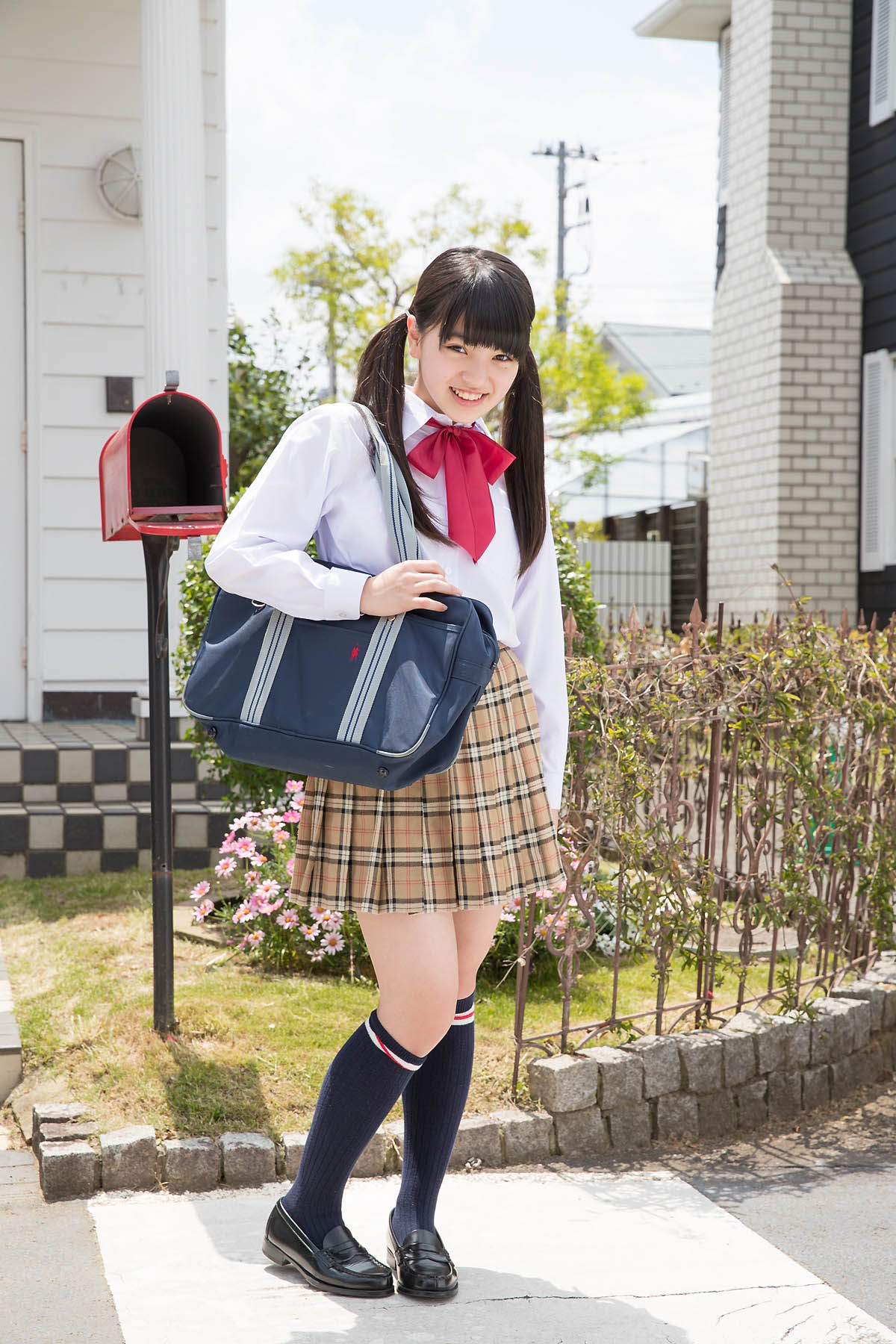 pre_hinako3_02_001.jpg