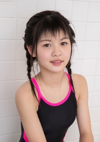 Yua Nakano 中野優愛